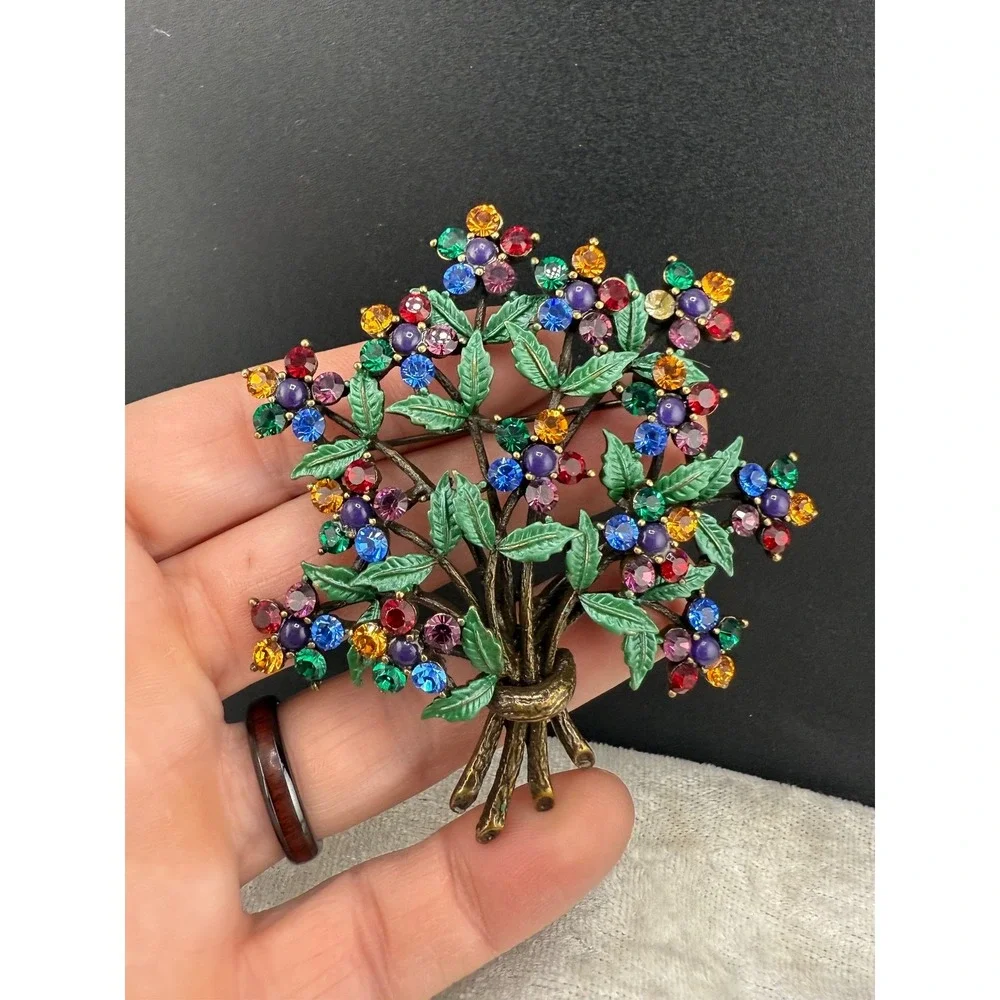 Joan Rivers Flower‎ Brooch Rhinestones Garden Party